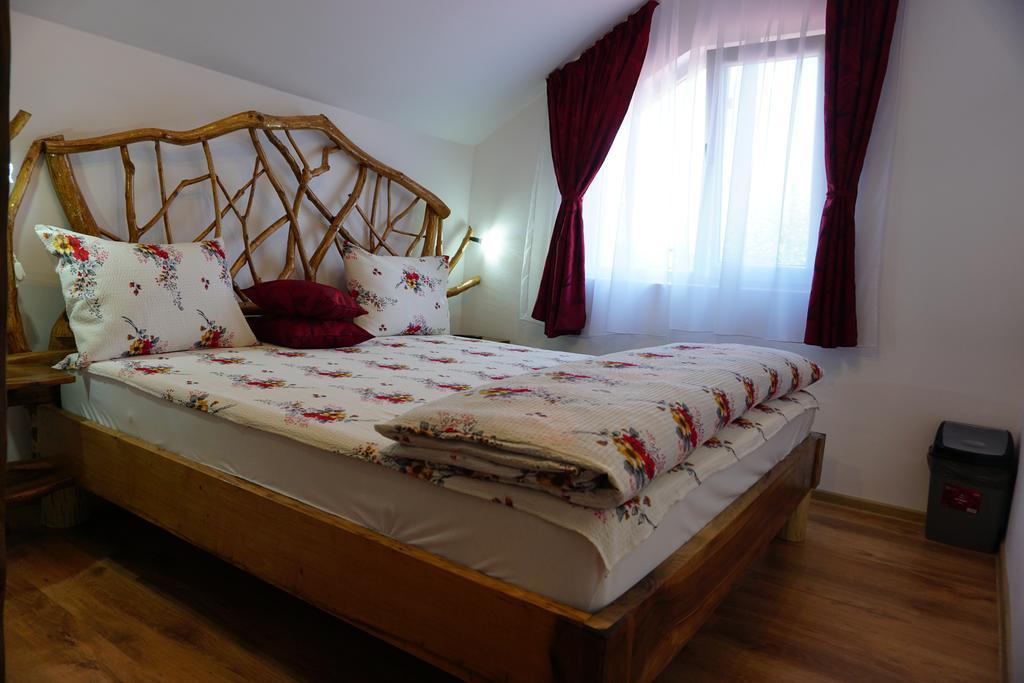 فندق Casa Vlad Haţeg المظهر الخارجي الصورة